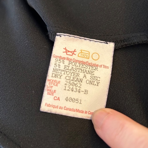 Frank Lyman Zip Front Peplum Hem L/S Black Jersey Jacket Size 10 MadeInCanada! - Picture 12 of 15